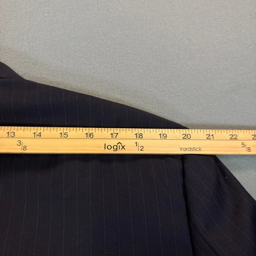 Brooks Brothers 1818 Madison Mens 44S Navy Blue Pinstripe 100% Wool Blazer Italy - Picture 7 of 8